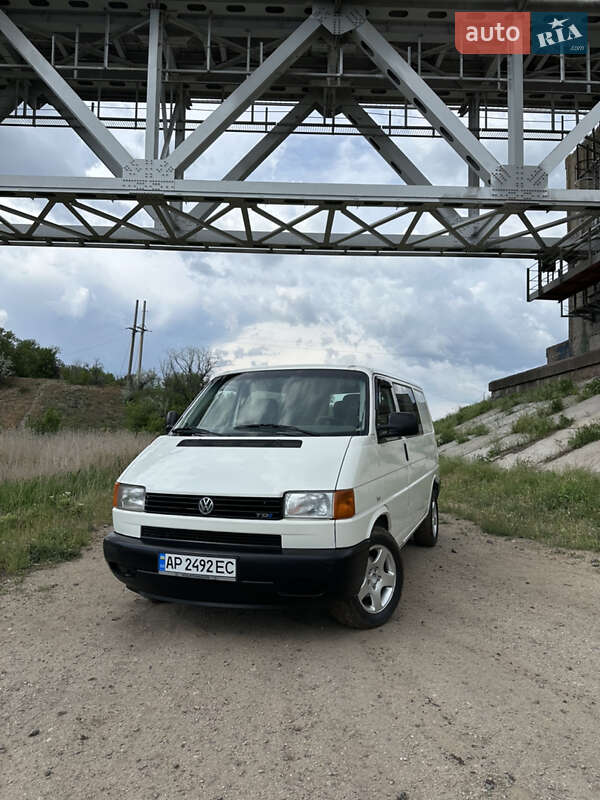 Мінівен Volkswagen Transporter 2002 в Запоріжжі