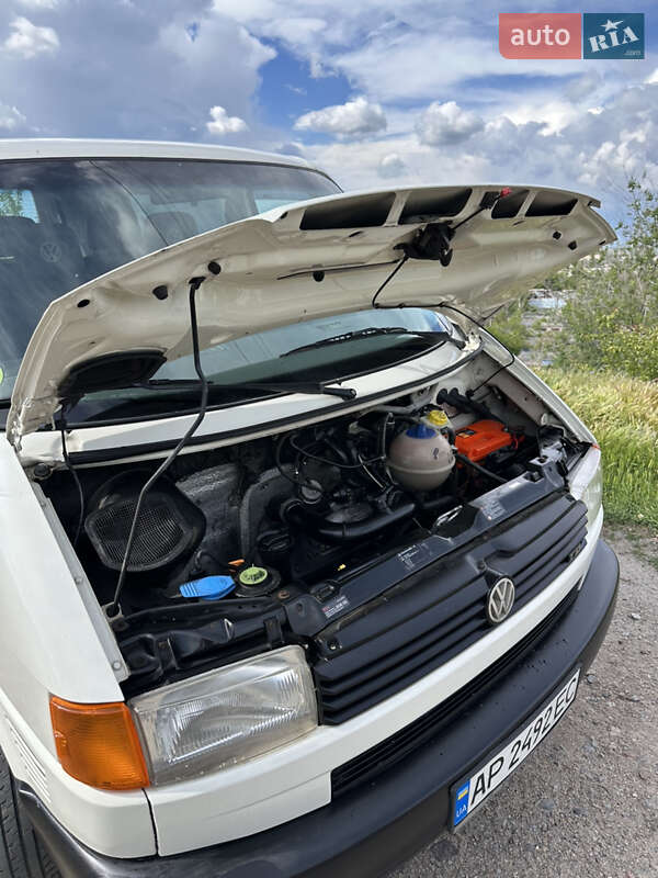 Мінівен Volkswagen Transporter 2002 в Запоріжжі