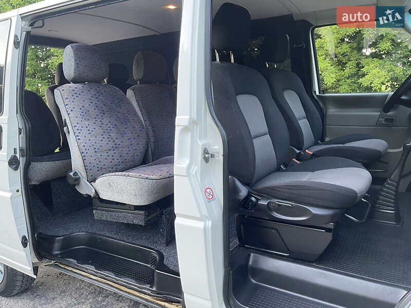 Минивэн Volkswagen Transporter 1999 в Радивилове