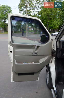 Минивэн Volkswagen Transporter 2003 в 