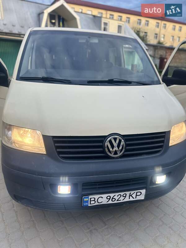 Минивэн Volkswagen Transporter 2003 в 