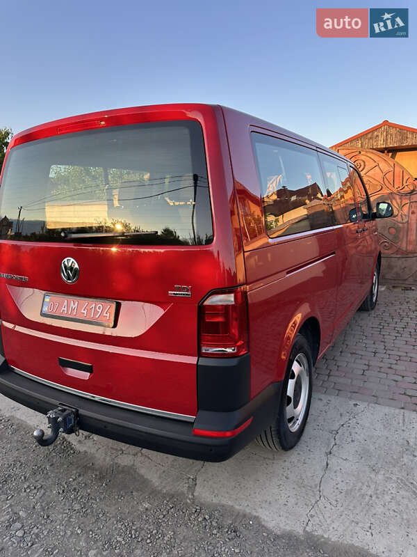 Минивэн Volkswagen Transporter 2016 в Ужгороде