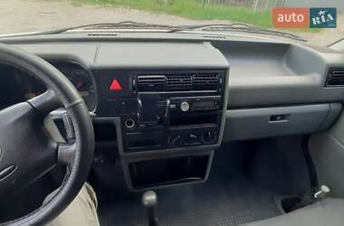 Минивэн Volkswagen Transporter 2002 в 