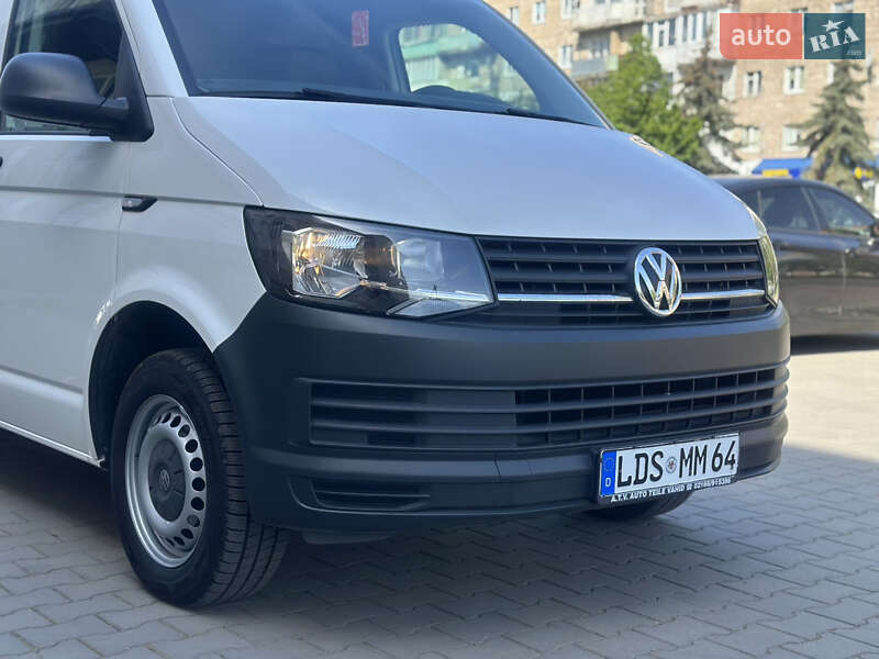Вантажний фургон Volkswagen Transporter 2018 в Дубні