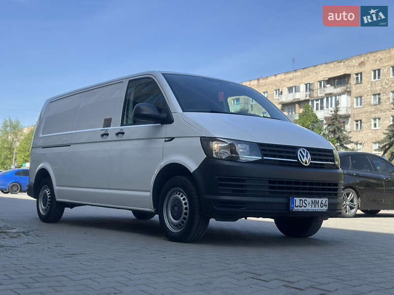Вантажний фургон Volkswagen Transporter 2018 в Дубні