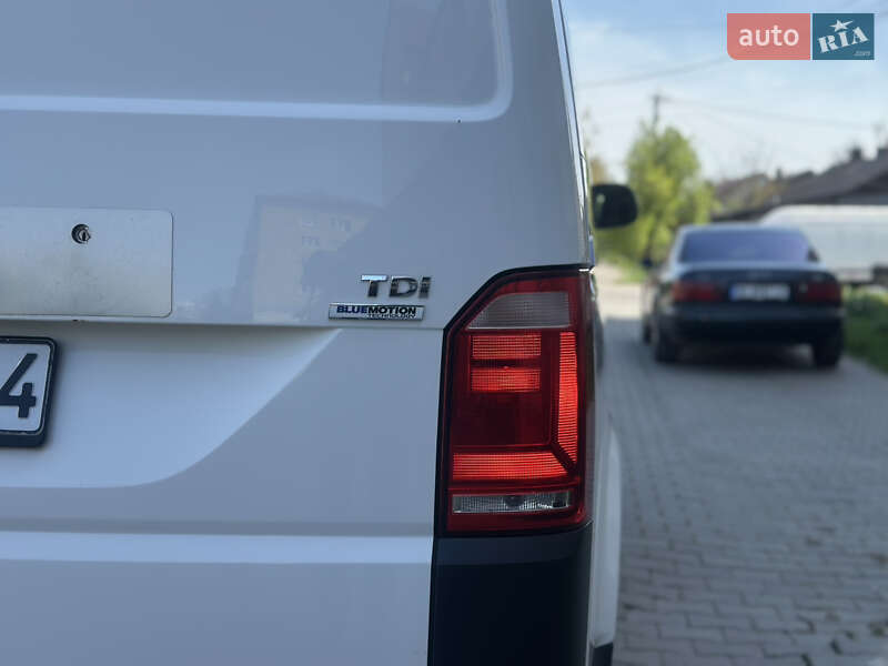 Вантажний фургон Volkswagen Transporter 2018 в Дубні