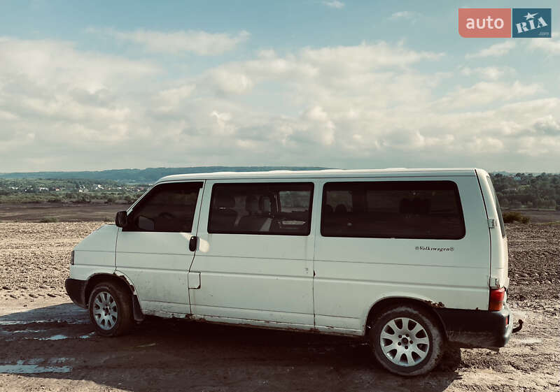 Мінівен Volkswagen Transporter 2001 в Золочеві