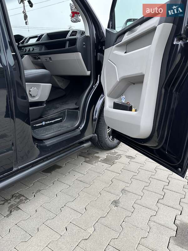 Минивэн Volkswagen Transporter 2019 в Черновцах