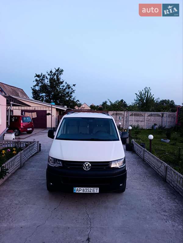 Вантажопасажирський фургон Volkswagen Transporter 2010 в Запоріжжі
