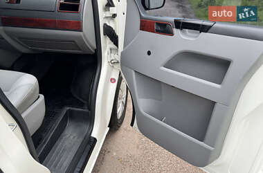 Мінівен Volkswagen Transporter 2007 в 
