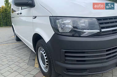 Минивэн Volkswagen Transporter 2017 в 