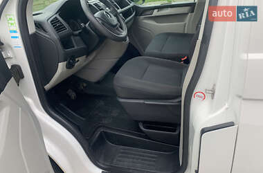 Минивэн Volkswagen Transporter 2017 в 