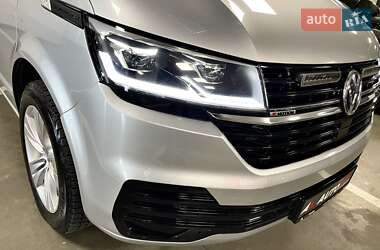 Минивэн Volkswagen Transporter 2019 в 