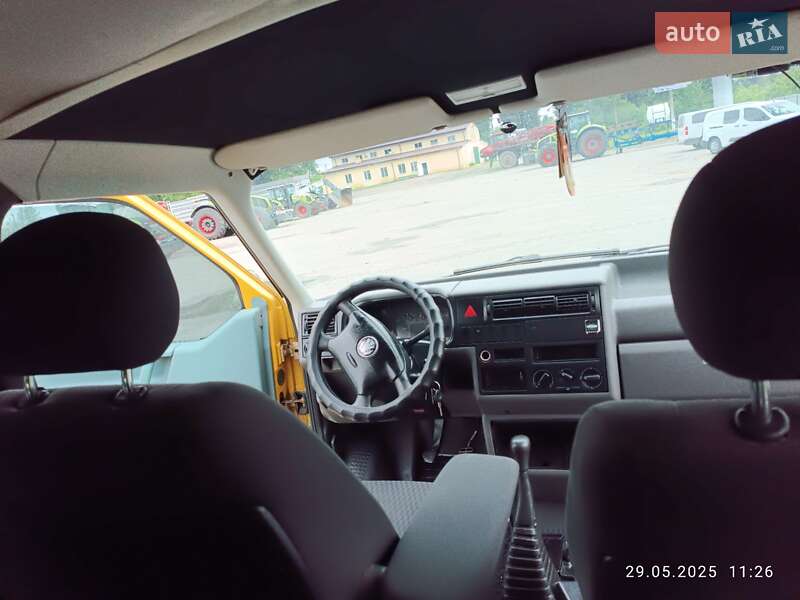 Мінівен Volkswagen Transporter 2003 в Старокостянтинові