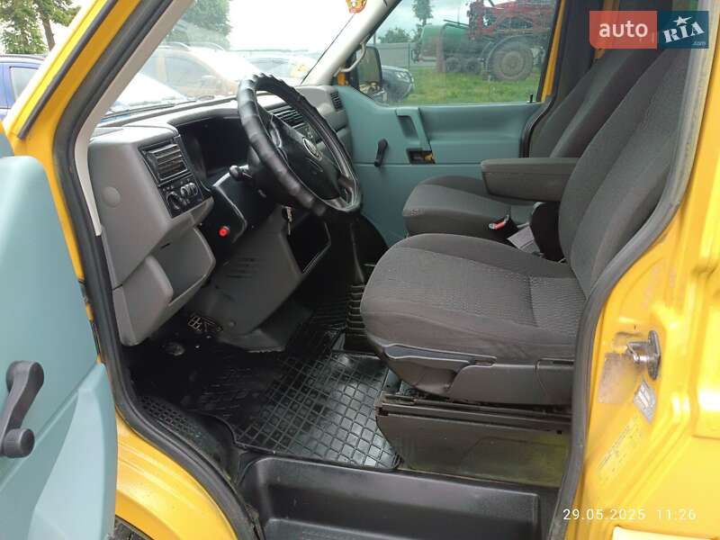 Мінівен Volkswagen Transporter 2003 в Старокостянтинові
