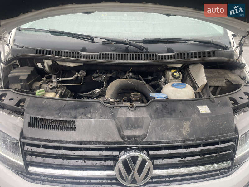 Минивэн Volkswagen Transporter 2017 в Житомире