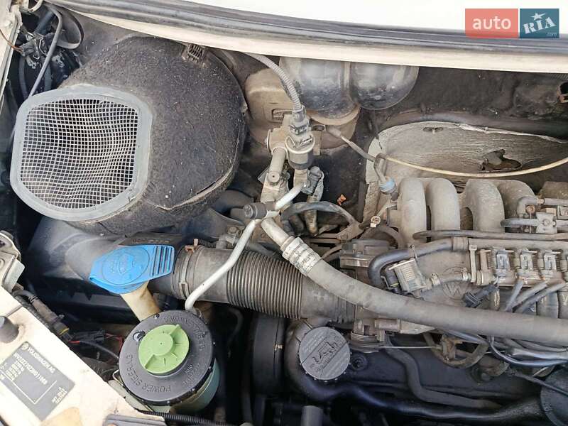 Мікроавтобус Volkswagen Transporter 2001 в Єрках