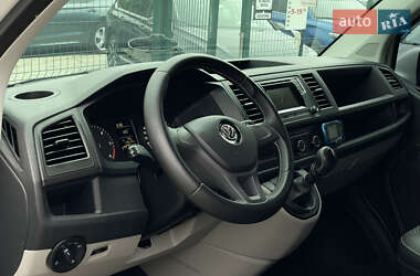Минивэн Volkswagen Transporter 2019 в 