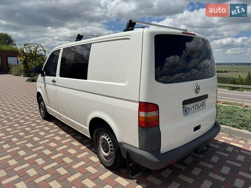 Минивэн Volkswagen Transporter 2006 в Татарбунарах