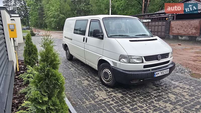 Мінівен Volkswagen Transporter 2002 в 