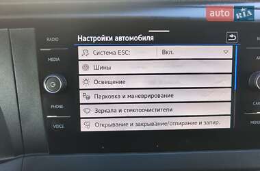 Минивэн Volkswagen Transporter 2021 в 