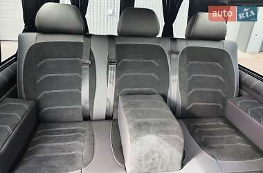 Минивэн Volkswagen Transporter 2021 в 