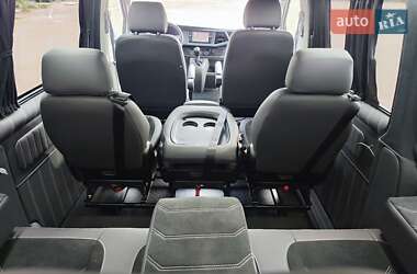 Минивэн Volkswagen Transporter 2021 в 