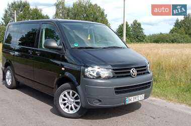 Минивэн Volkswagen Transporter 2011 в 