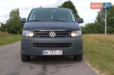Минивэн Volkswagen Transporter 2011 в 