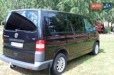 Минивэн Volkswagen Transporter 2011 в 