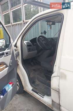 Грузовой фургон Volkswagen Transporter 2006 в 