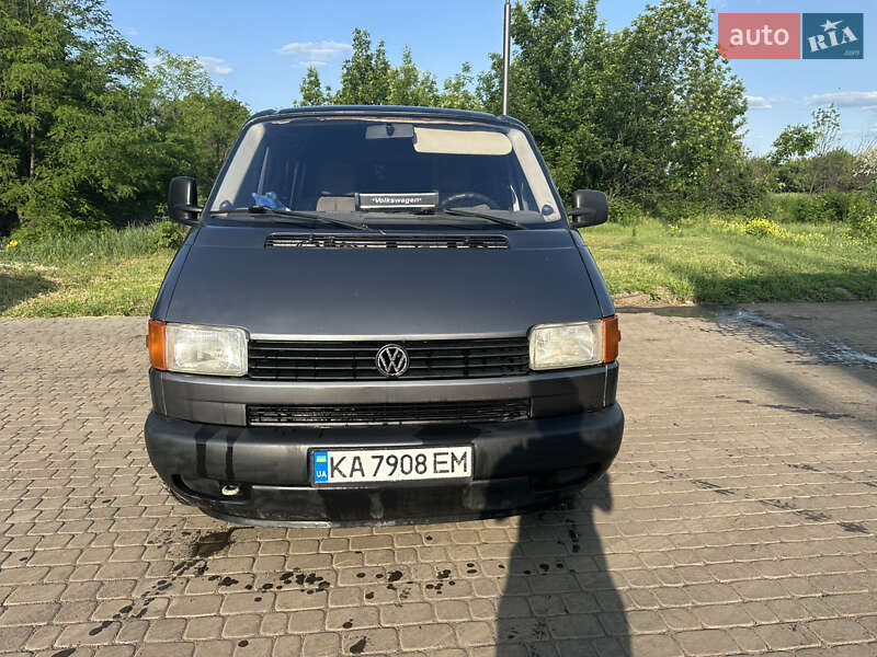 Минивэн Volkswagen Transporter 1998 в 