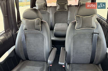 Минивэн Volkswagen Transporter 2018 в 