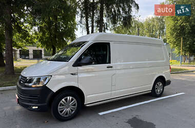 Грузовой фургон Volkswagen Transporter 2018 в Корце