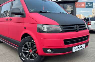 Грузовой фургон Volkswagen Transporter 2011 в 