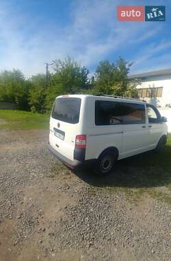 Минивэн Volkswagen Transporter 2015 в 