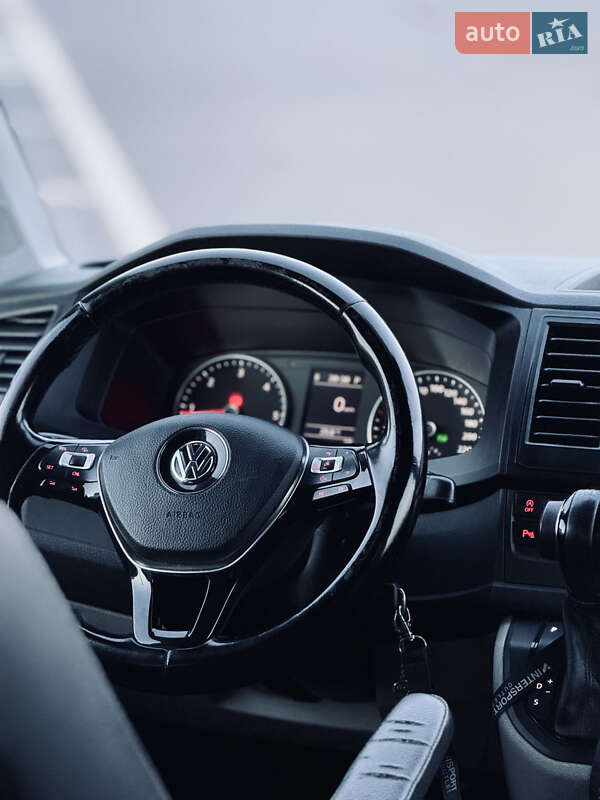Минивэн Volkswagen Transporter 2017 в Мукачево