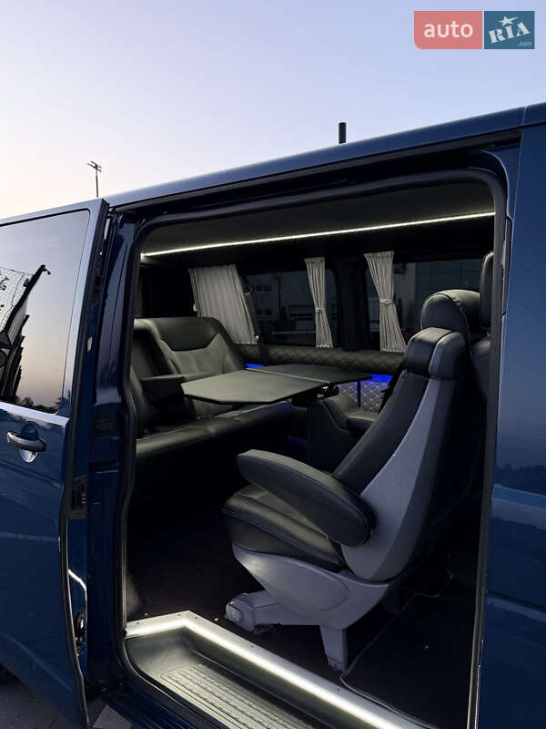 Минивэн Volkswagen Transporter 2017 в Мукачево