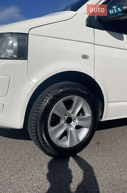 Грузовой фургон Volkswagen Transporter 2012 в 