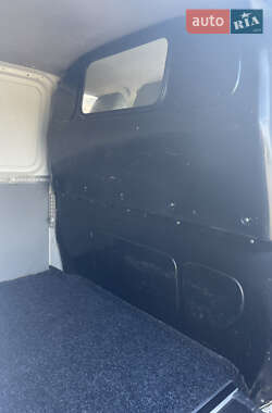 Грузовой фургон Volkswagen Transporter 2012 в 