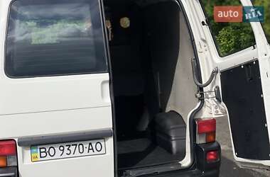 Минивэн Volkswagen Transporter 2001 в 
