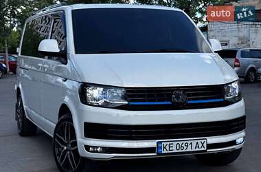 Минивэн Volkswagen Transporter 2015 в 