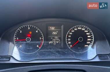 Минивэн Volkswagen Transporter 2015 в 