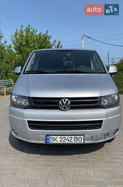 Вантажопасажирський фургон Volkswagen Transporter 2012 в Житомирі