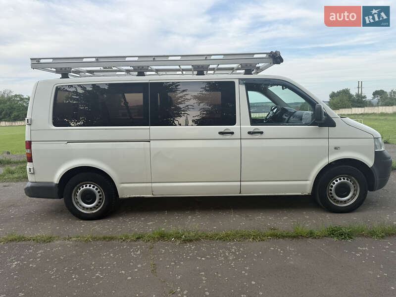 Минивэн Volkswagen Transporter 2008 в Ладыжине