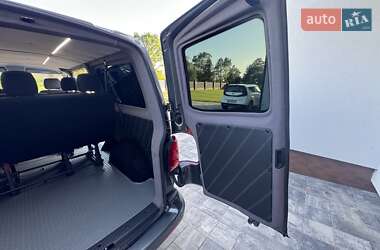 Минивэн Volkswagen Transporter 2020 в 