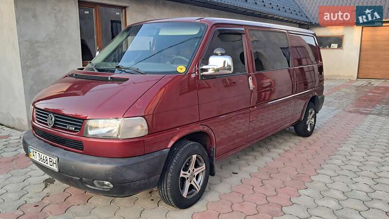 Минивэн Volkswagen Transporter 2000 в Надворной