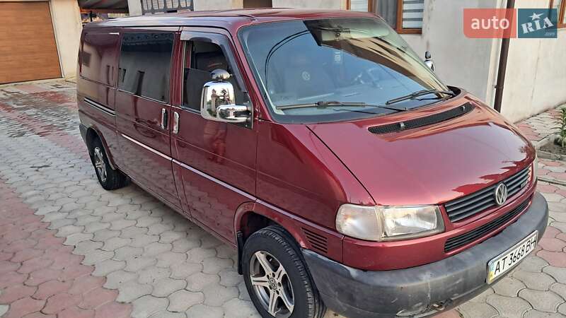 Минивэн Volkswagen Transporter 2000 в Надворной