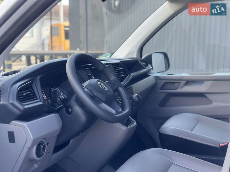 Грузовой фургон Volkswagen Transporter 2020 в Дубно