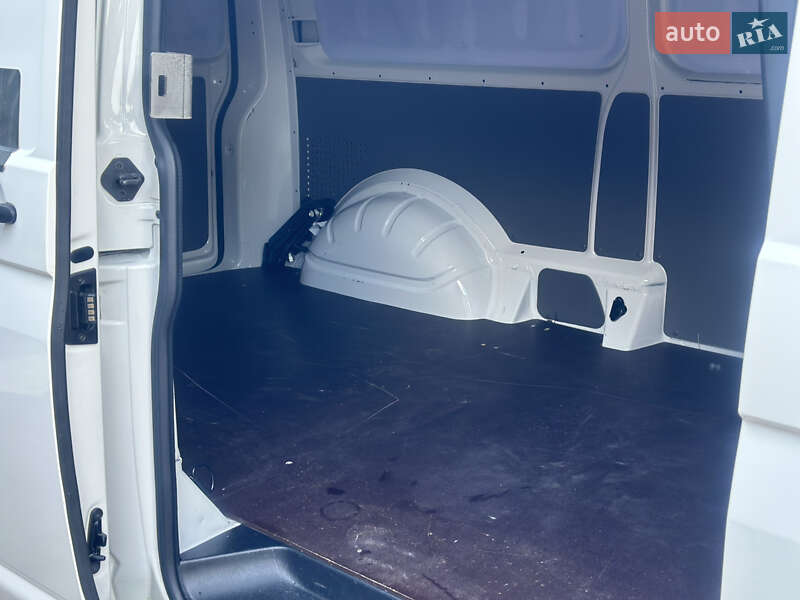 Грузовой фургон Volkswagen Transporter 2020 в Дубно